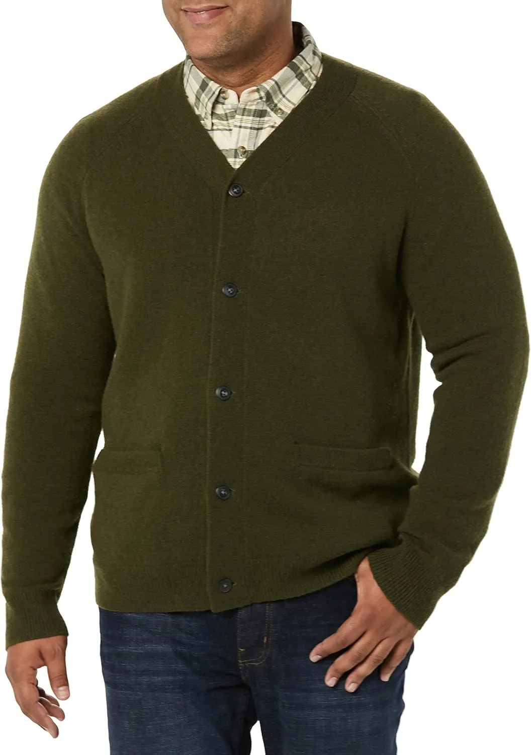 Amazon Essentials Men's Lambs Wool V-Neck Cardigan Sweater with Pockets (Previously Goodthreads)