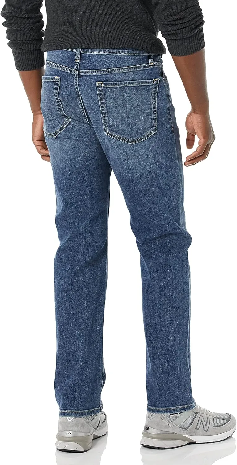 Amazon Essentials Men's Straight-Fit High Stretch Jean