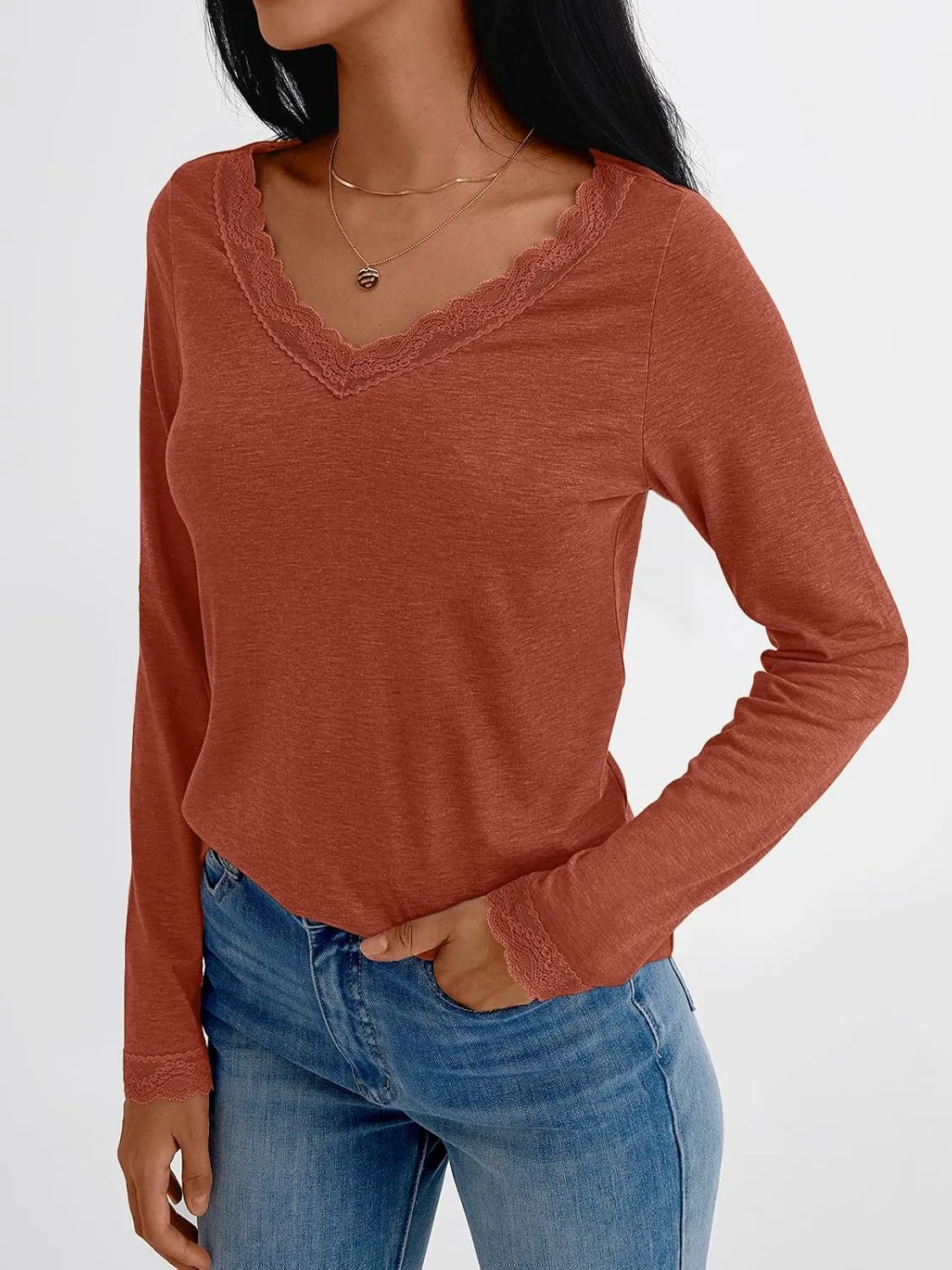 AUTOMET Long Sleeve T Shirts for Women Lace V Neck Casual Cute Tops Loose Fit Fall Winter Basic Clothing