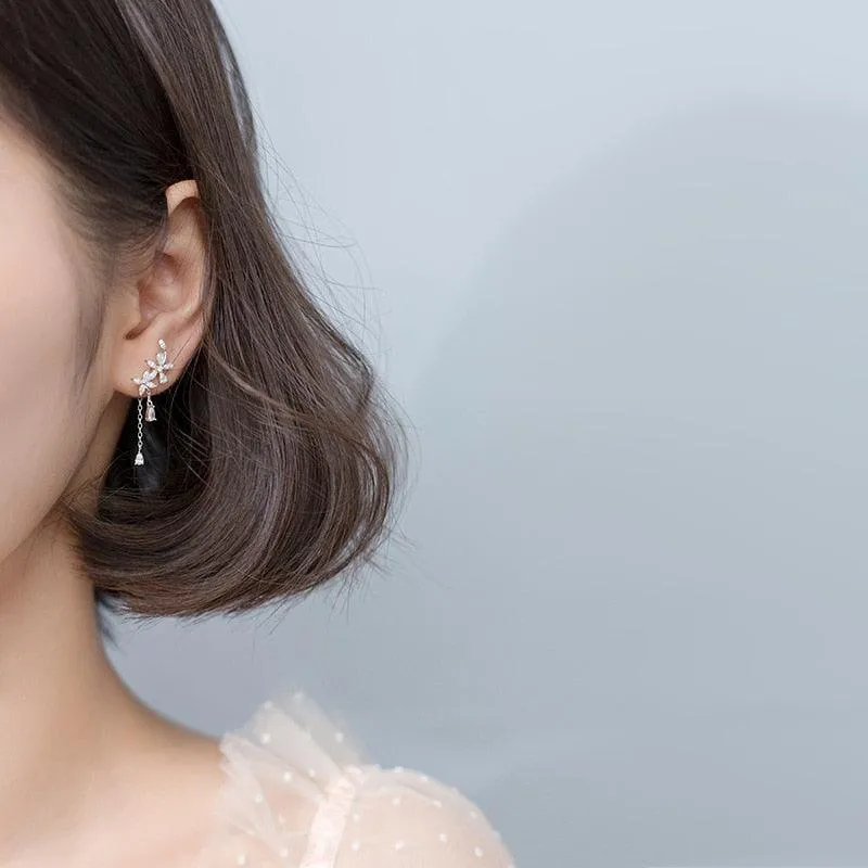 Dazzling Garland Minimal Earrings