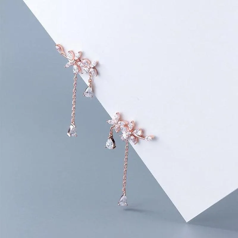 Dazzling Garland Minimal Earrings