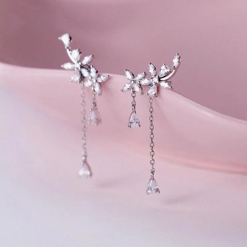 Dazzling Garland Minimal Earrings