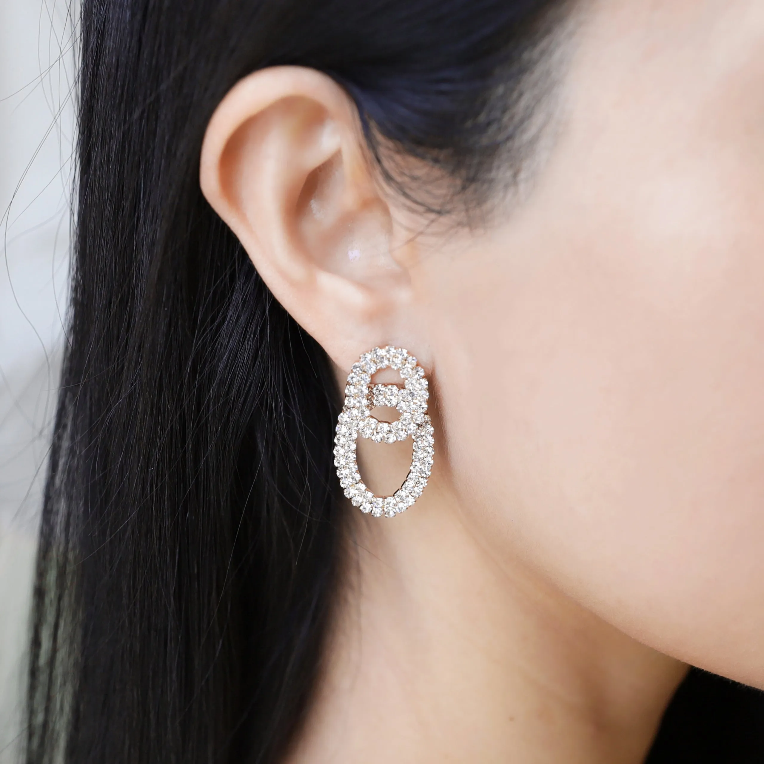 Diva Double Oval Post Earrings