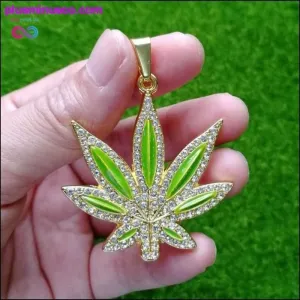 Gorgeous Enamel Leaf Pendant Necklace || PlusMinusco.com