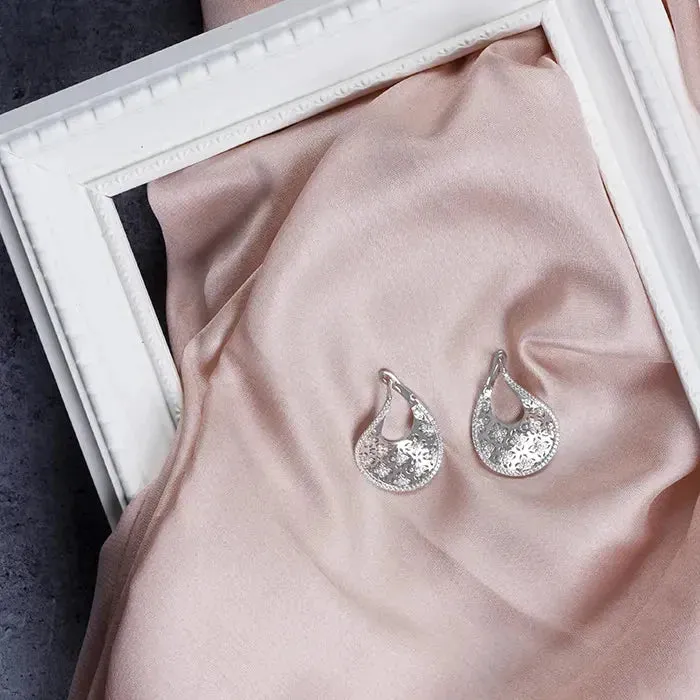 Graceful Textured Silver Earrings