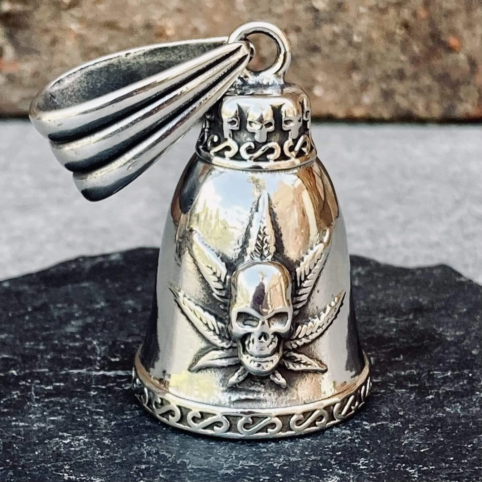 Guardian/ - Gremlin Bell - Skull and Pot Leaf - GB19