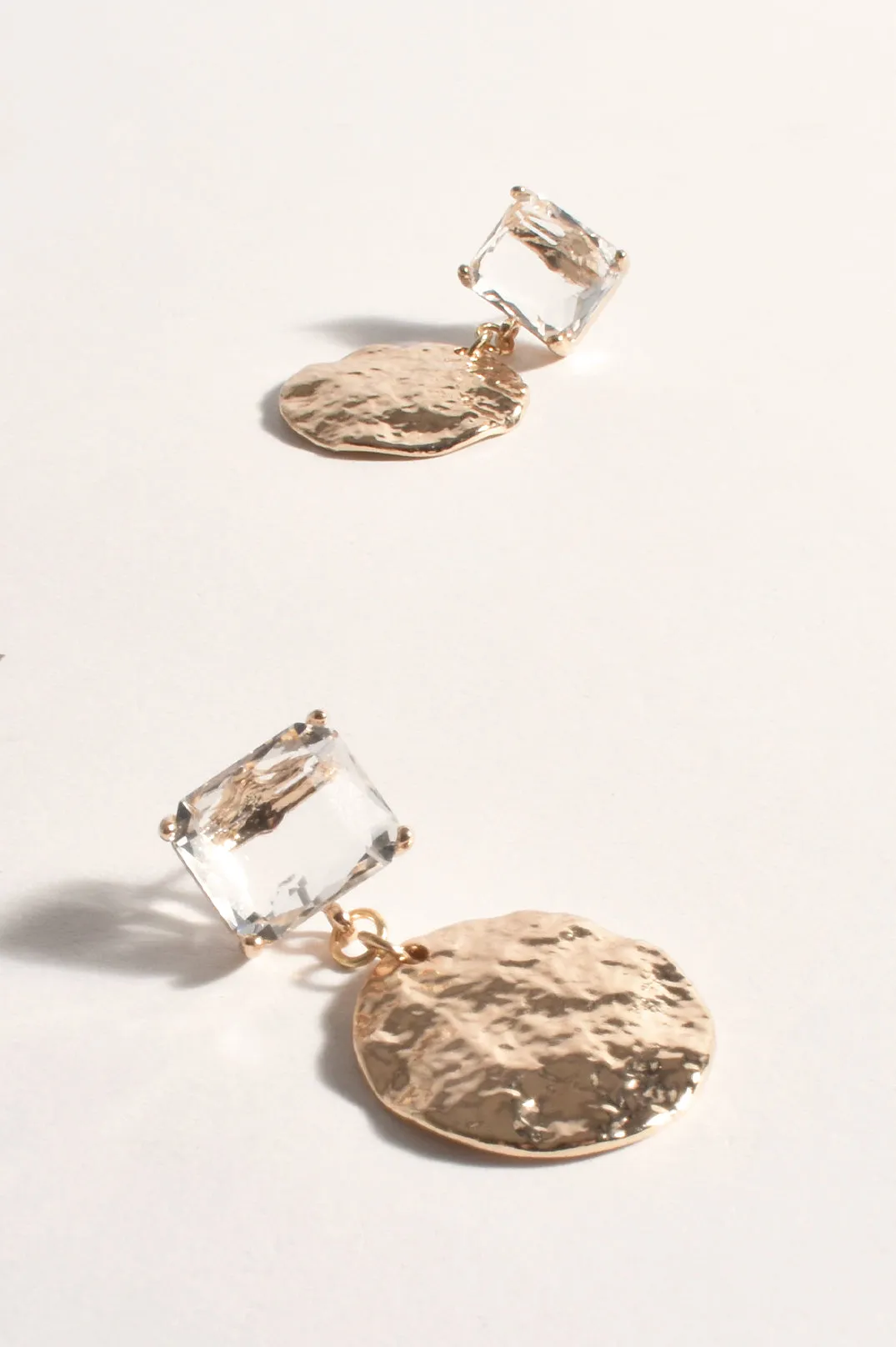HAMMERED DISC GEM DROP EARINGS