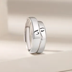 Kissing Couple Anniversary Rings Set with Names Engraved