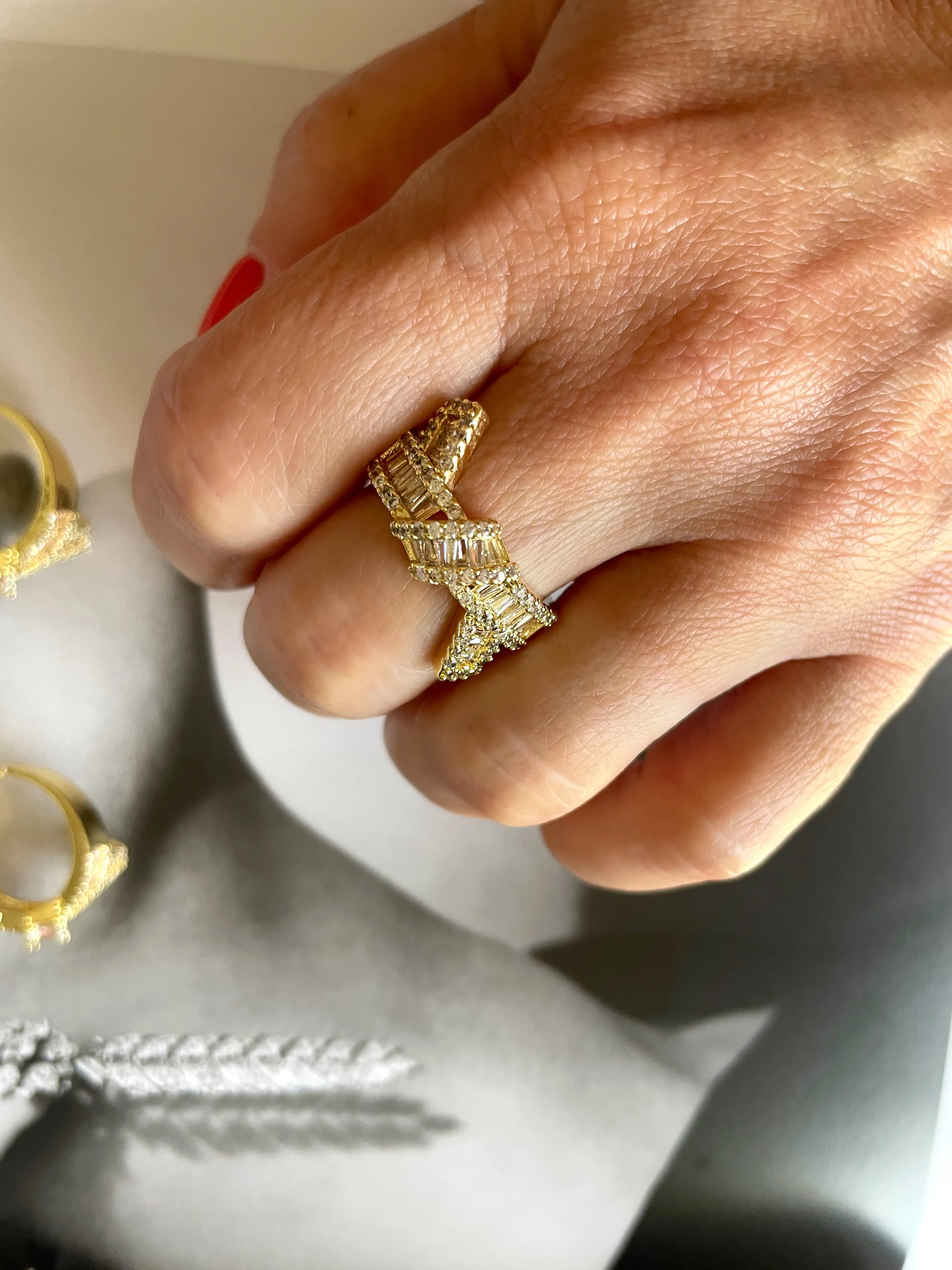 Knotted Baguettes Ring