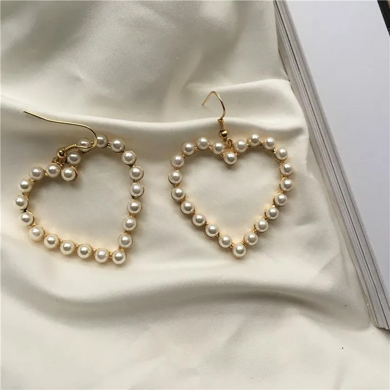 Pearl Hearts Minimal Earrings
