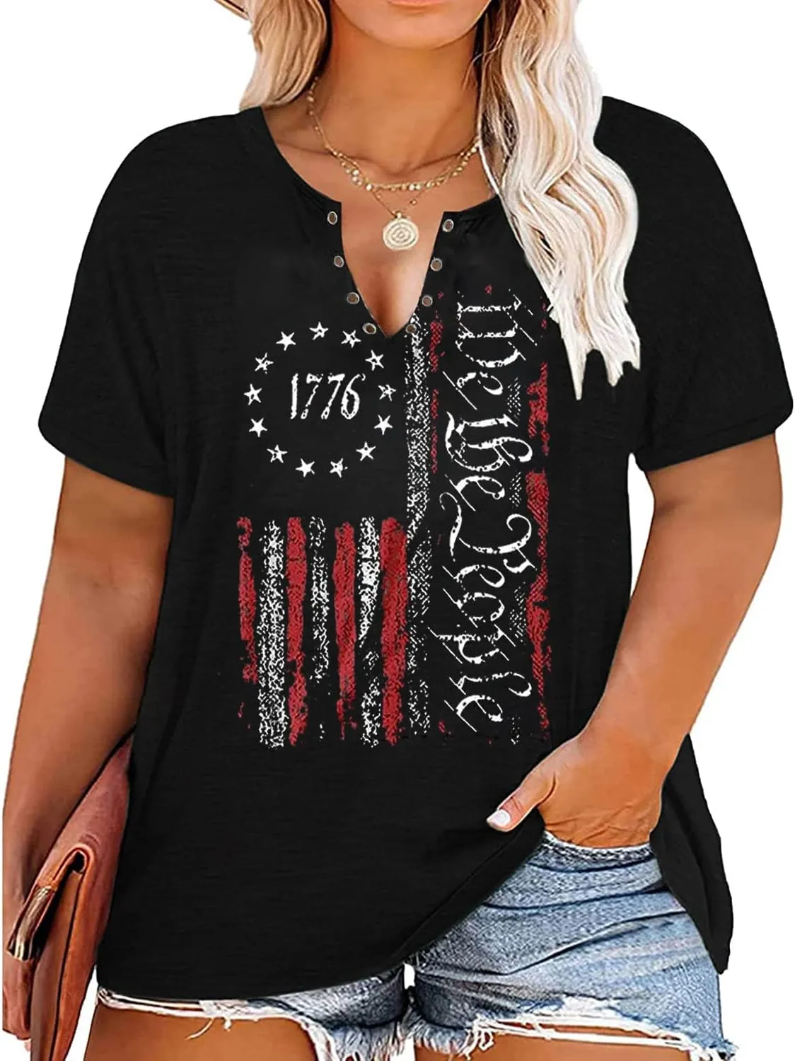 Plus Size USA Flag V-Neck T-Shirt Women Distressed American Flag Graphic Tees Short Sleeve 4th of July Patriotic Tops