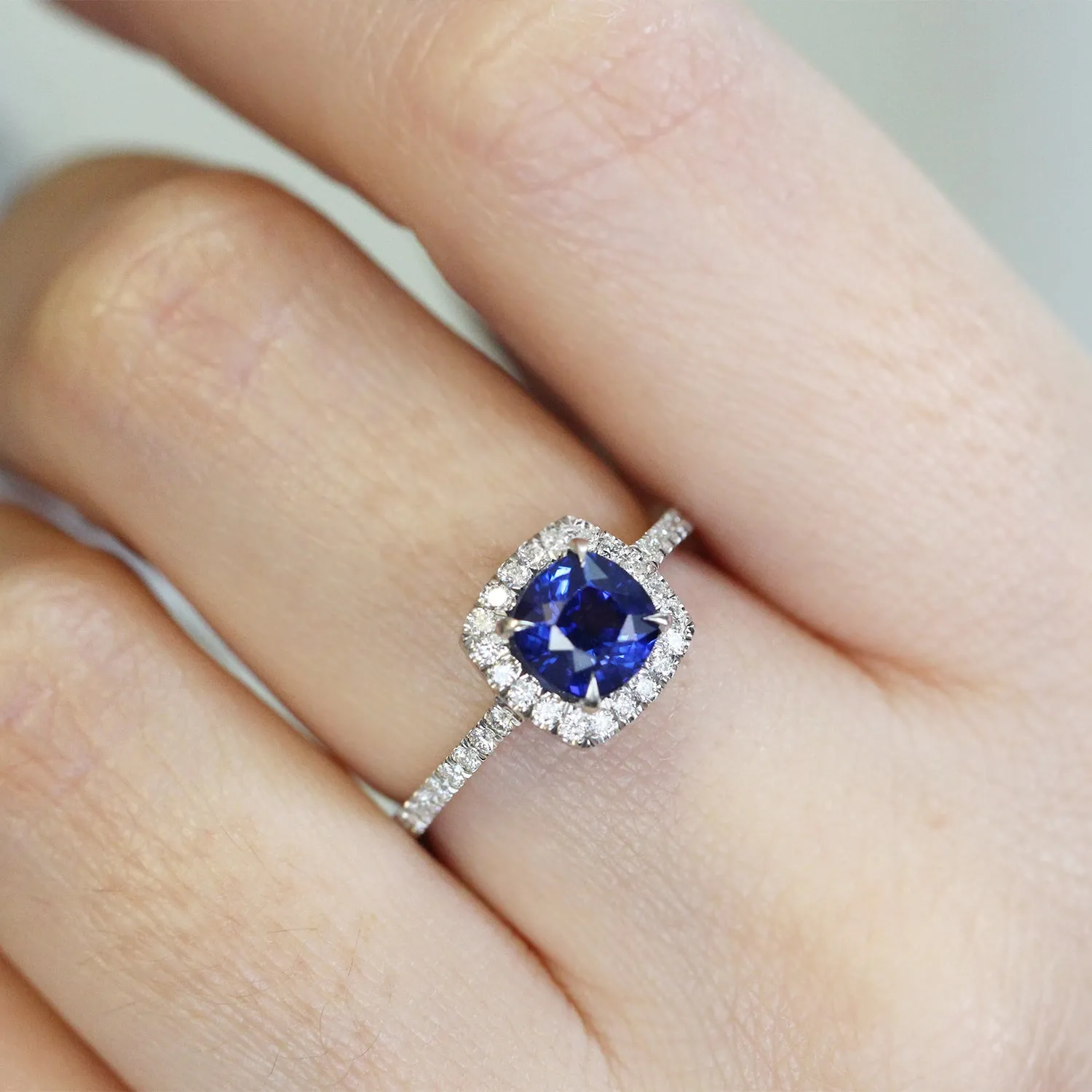 Rachel Ring With Sapphire and Diamonds