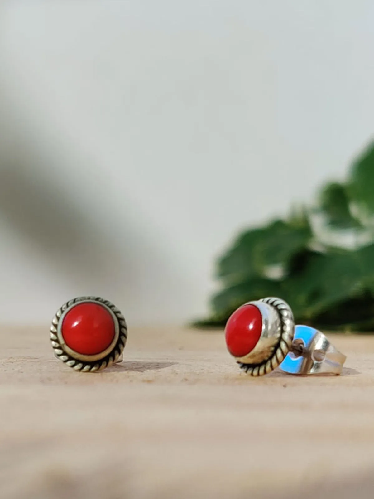 Small studs