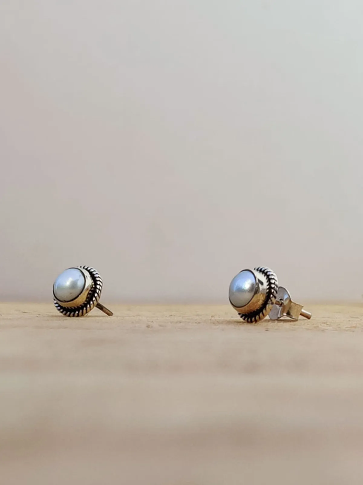 Small studs
