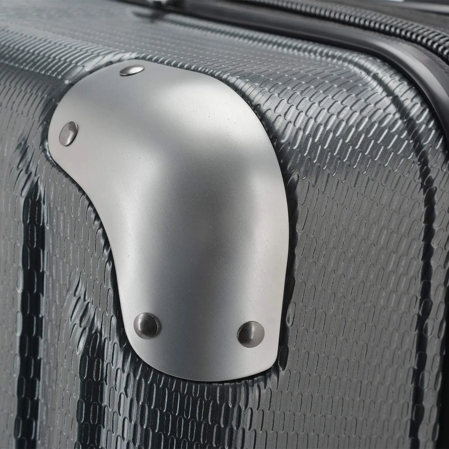 Traveler's Choice New London II Hardside Expandable Spinner Luggage, Gray, Checked-Medium 26-Inch