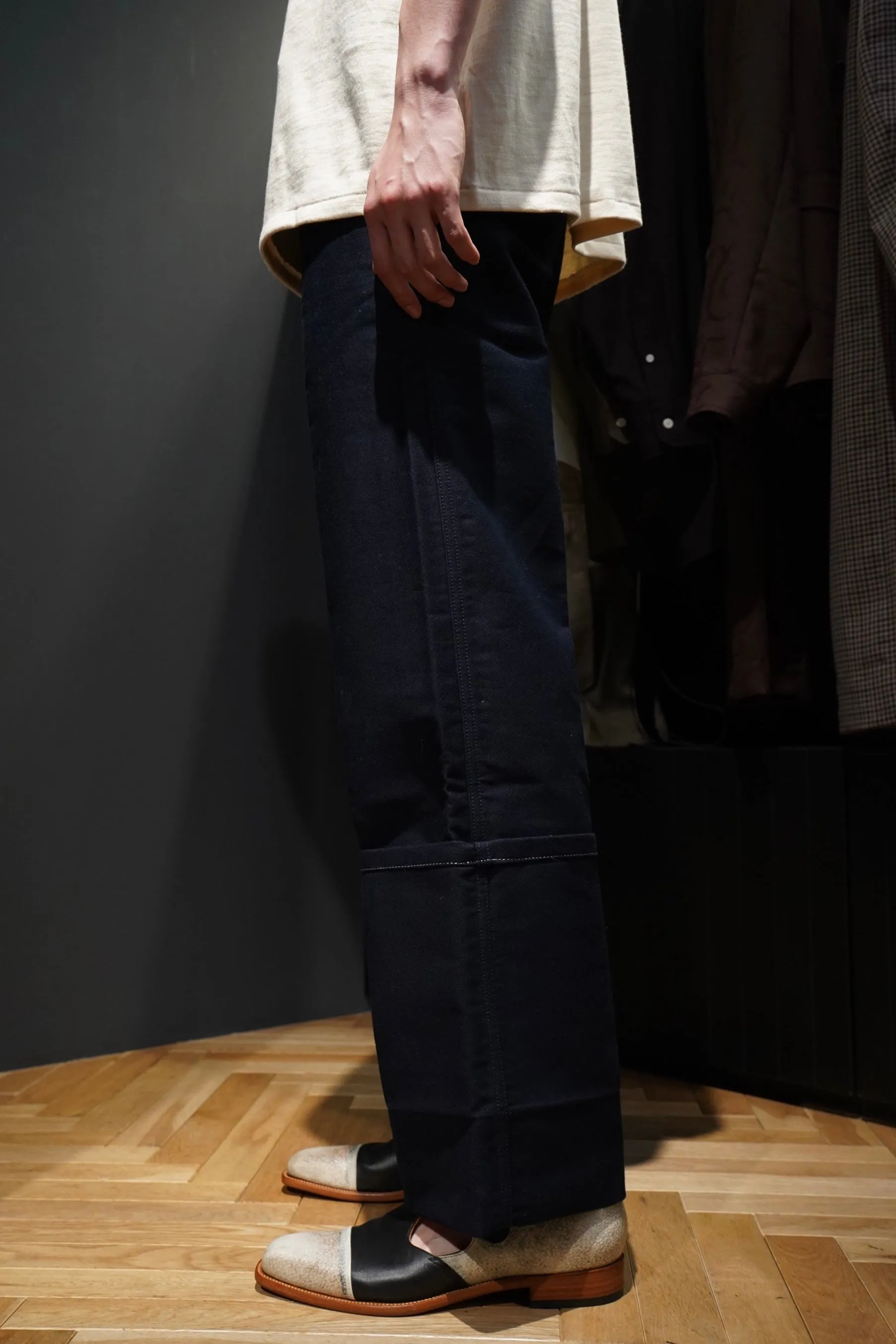 UNIFORME DEEP CUFFS WIDE CHINO TROUSERS (NAVY)