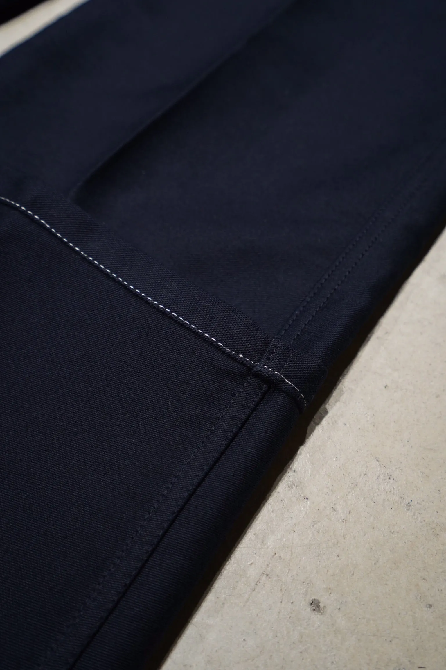 UNIFORME DEEP CUFFS WIDE CHINO TROUSERS (NAVY)