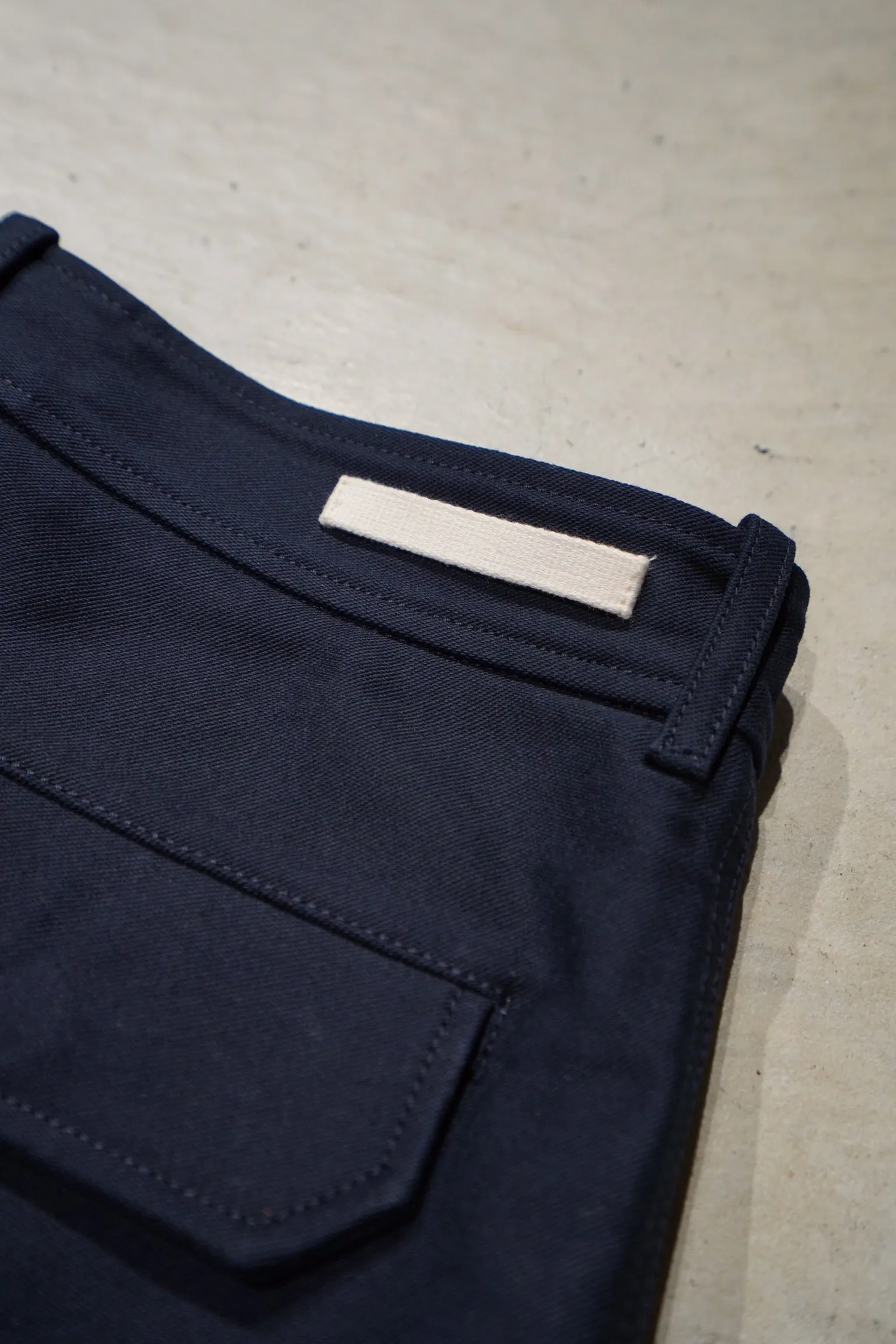 UNIFORME DEEP CUFFS WIDE CHINO TROUSERS (NAVY)