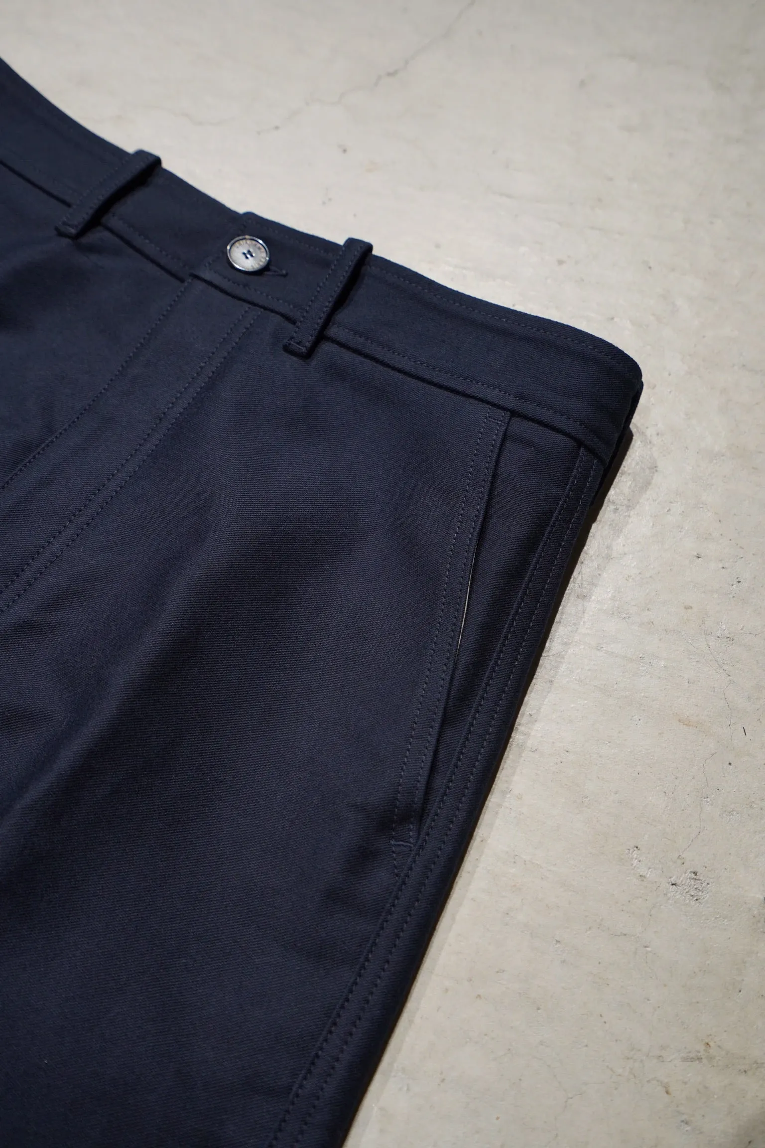 UNIFORME DEEP CUFFS WIDE CHINO TROUSERS (NAVY)