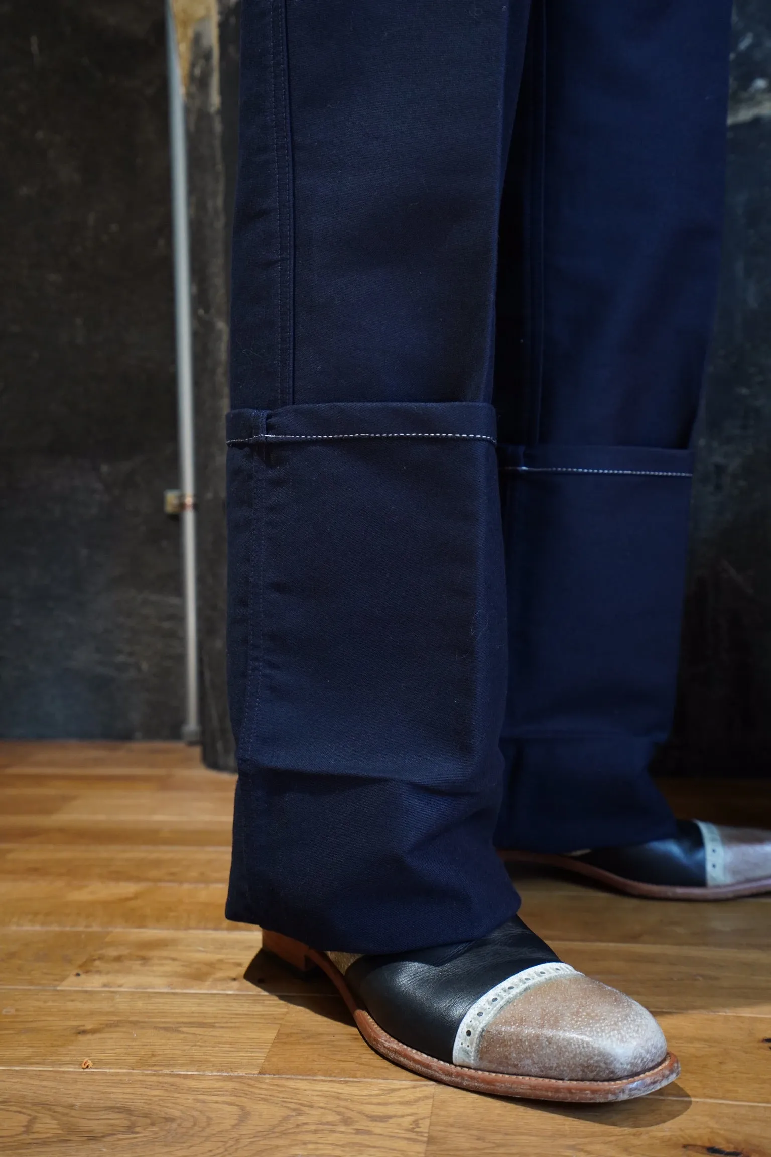 UNIFORME DEEP CUFFS WIDE CHINO TROUSERS (NAVY)