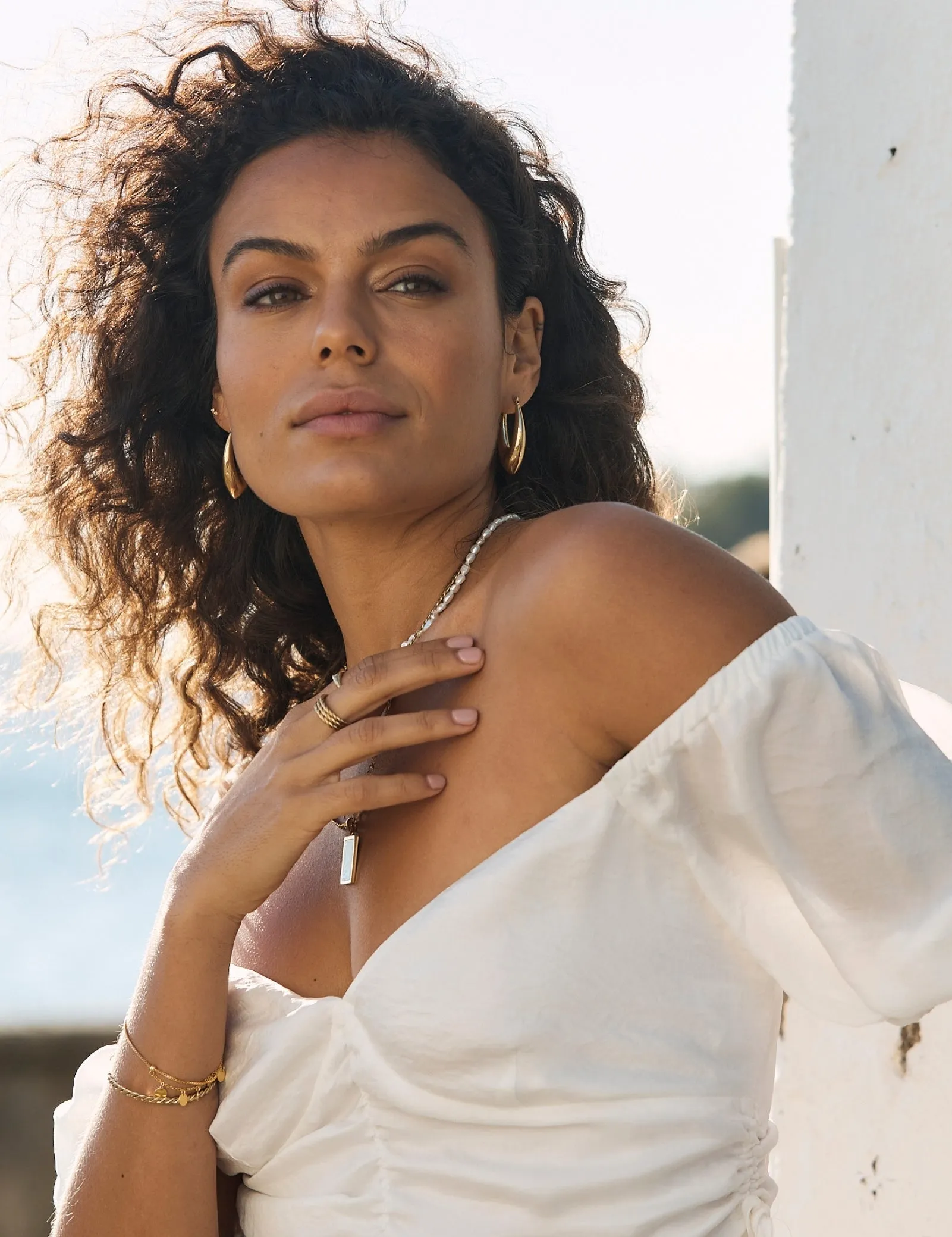 Zoe Hoops