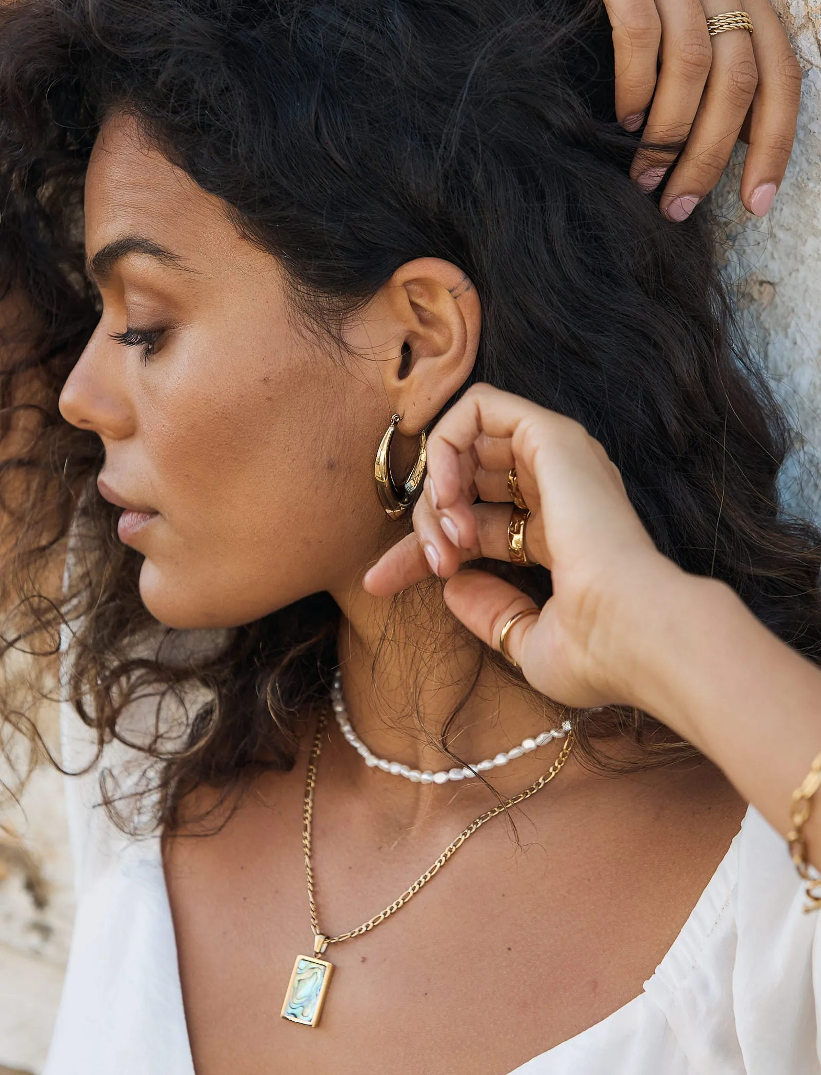 Zoe Hoops