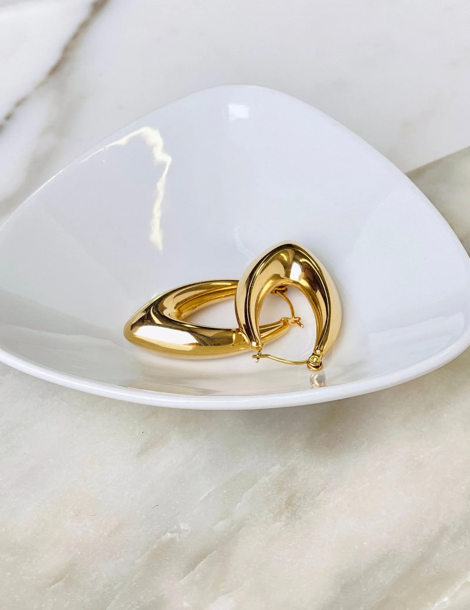 Zoe Hoops