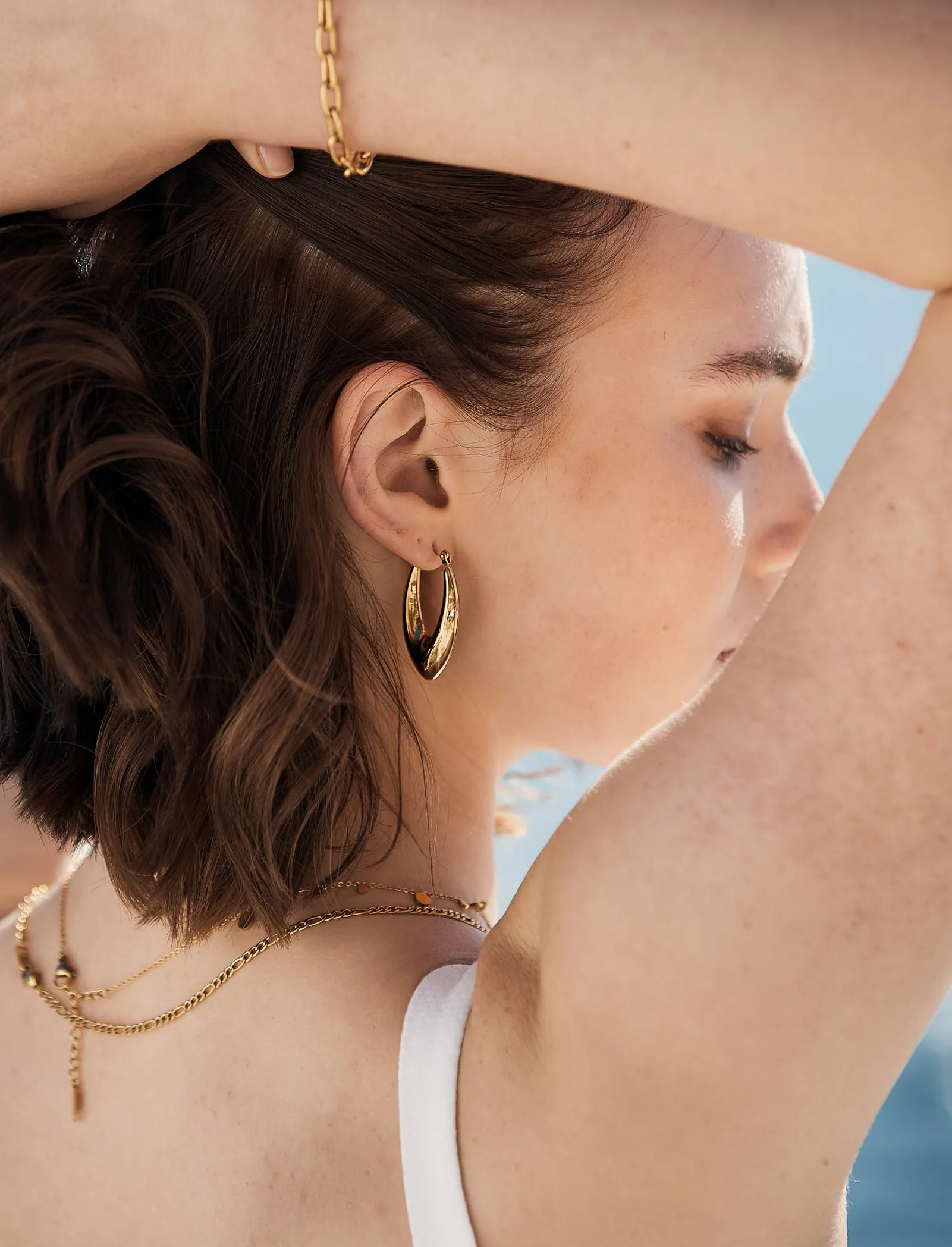 Zoe Hoops